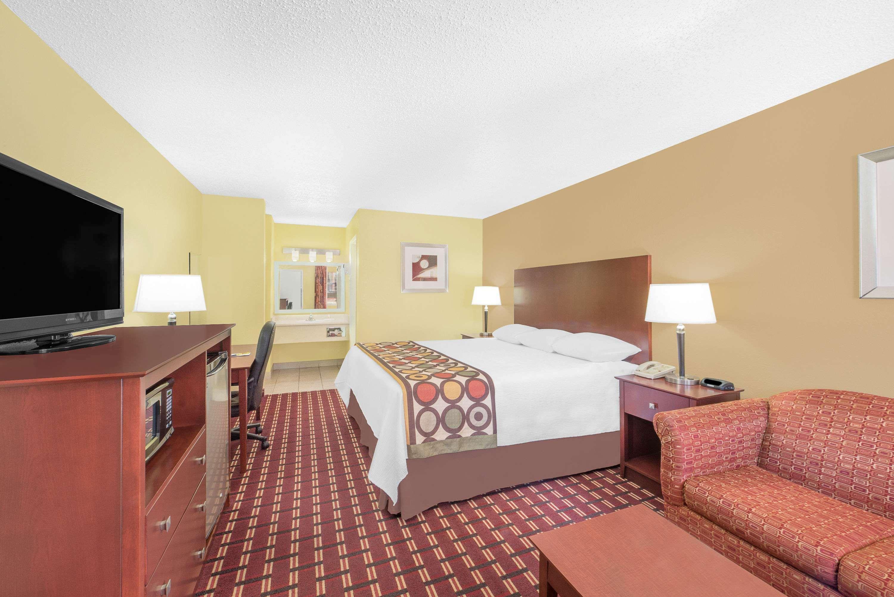 Super 8 By Wyndham Kerrville Tx Ngoại thất bức ảnh